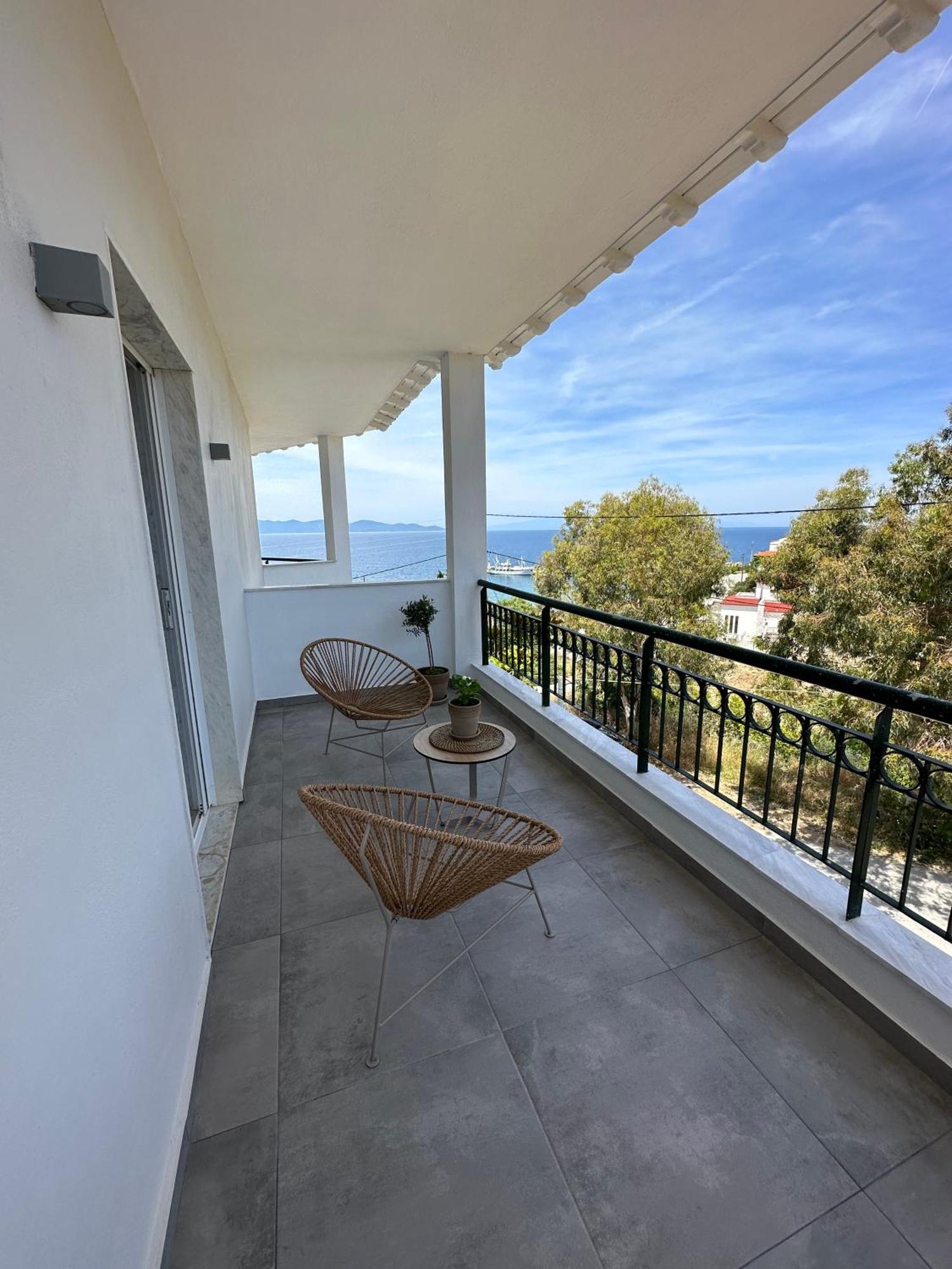 Villa Eleni Greece - Wonderful Sea View Studios Néa Róda Kültér fotó